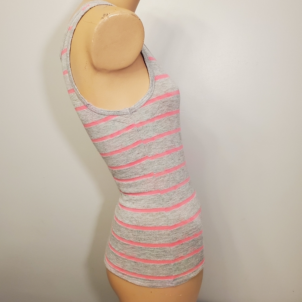 Active Striped Tank Top - Picture 3 of 5